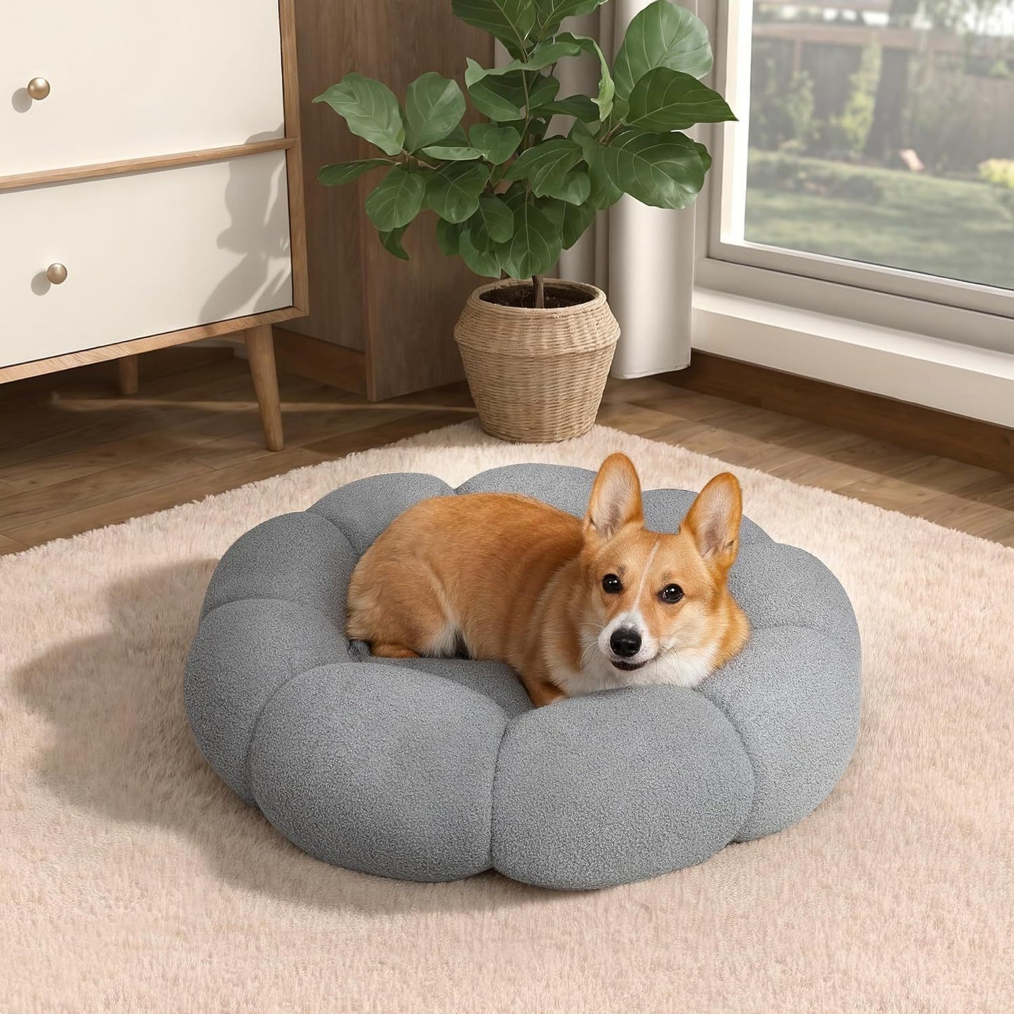 Fluffy Calming Pet Bed for Cats & Small Dogs – Round Flower Donut in Teddy Sherpa | Anti-Slip & Machine Washable