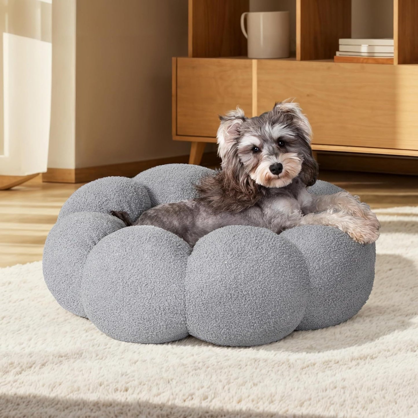 Fluffy Calming Pet Bed for Cats & Small Dogs – Round Flower Donut in Teddy Sherpa | Anti-Slip & Machine Washable
